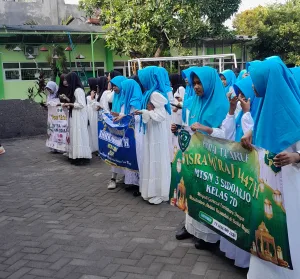 Semarak Peringatan Isra’ Mi’raj Nabi Muhammad SAW di MTsN 3 Sidoarjo